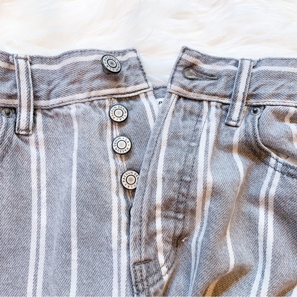 PacSun High Rise Straight Leg Gray White Striped Raw Hem Ankle Length Jeans - Picture 5 of 8